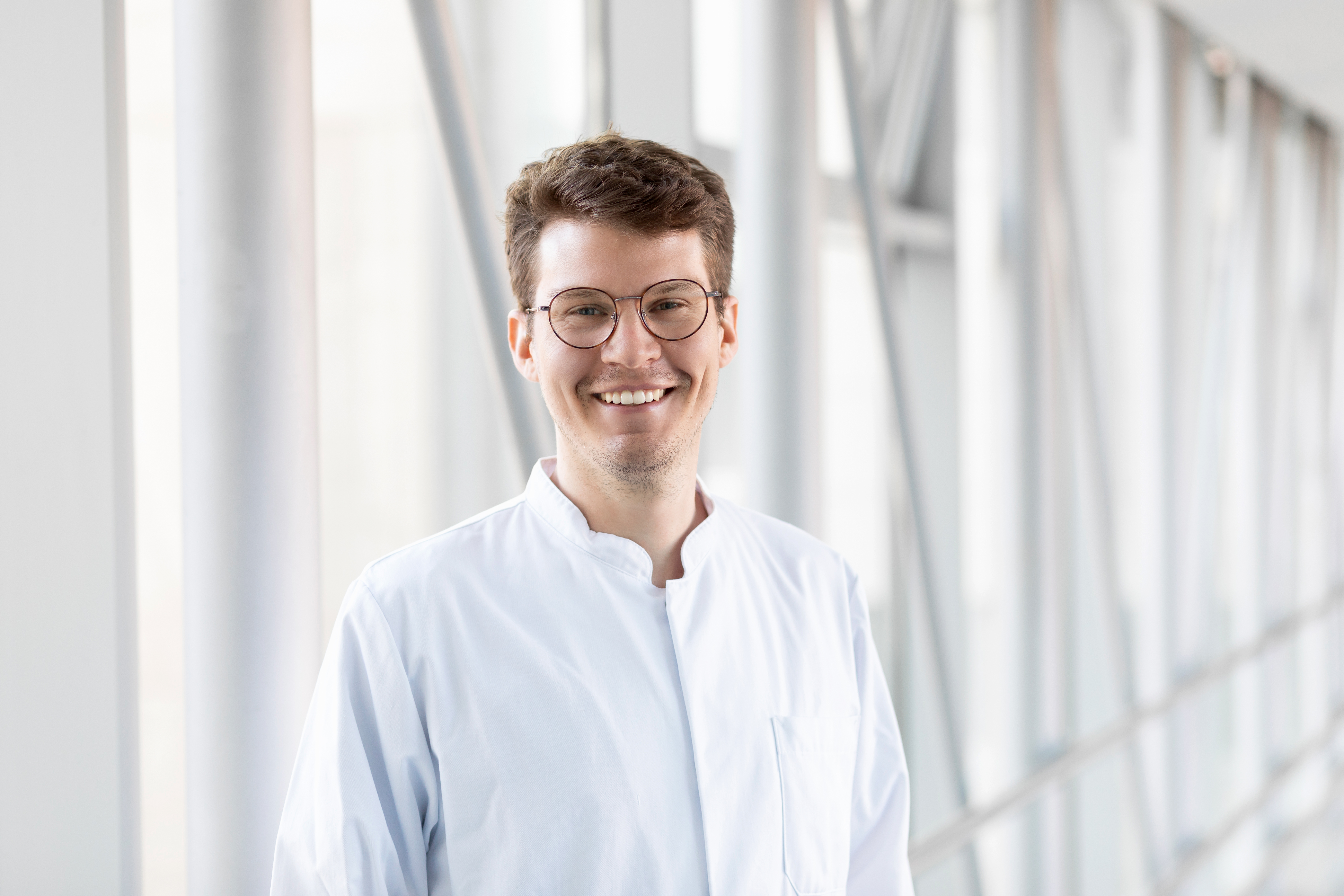 Dr. med. Maximilian Dölling Dr. med. Maximilian Dölling